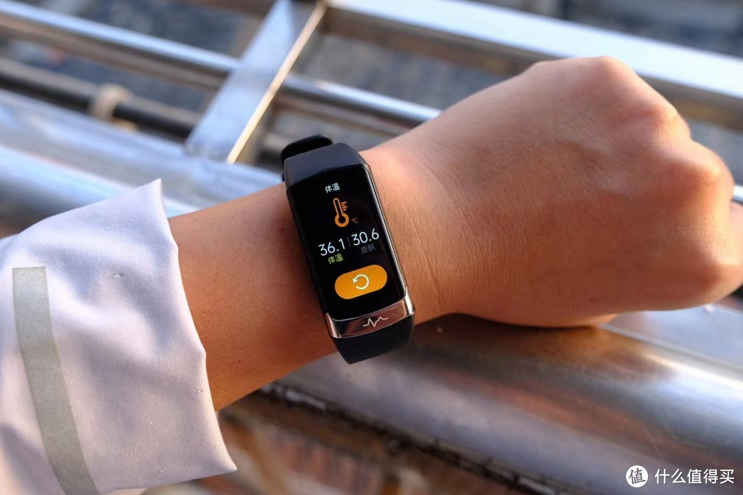 血氧实时监测的手环,血氧可以用智能手环监测吗