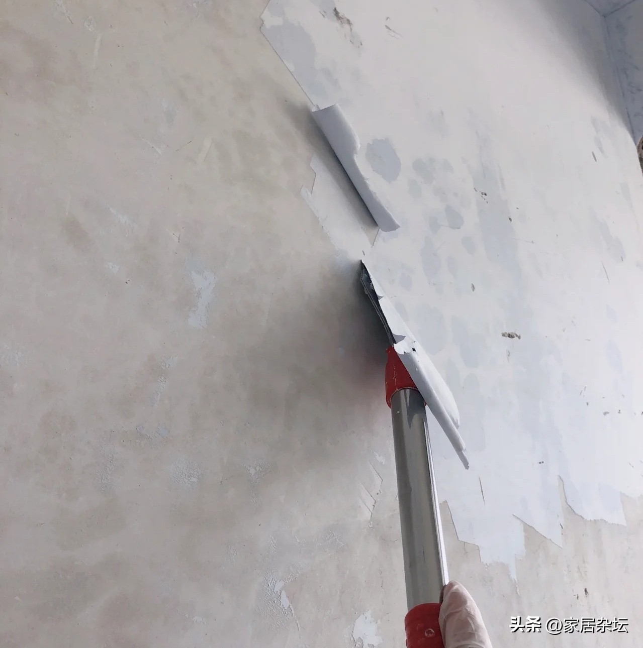 精装修房墙面需要铲掉重刷吗,毛坯房装修需要刮墙皮重新刷吗