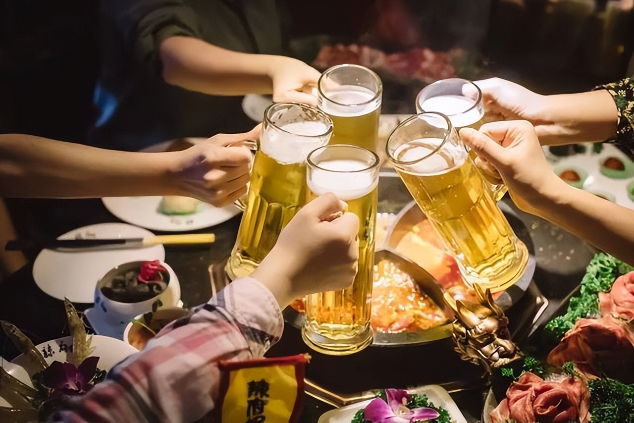 身体中转氨酶高的表现,血液中转氨酶过高是什么原因