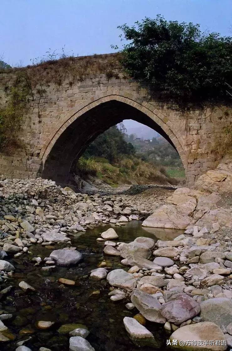 秭归古建筑像徽派风格,梦回三峡完整版