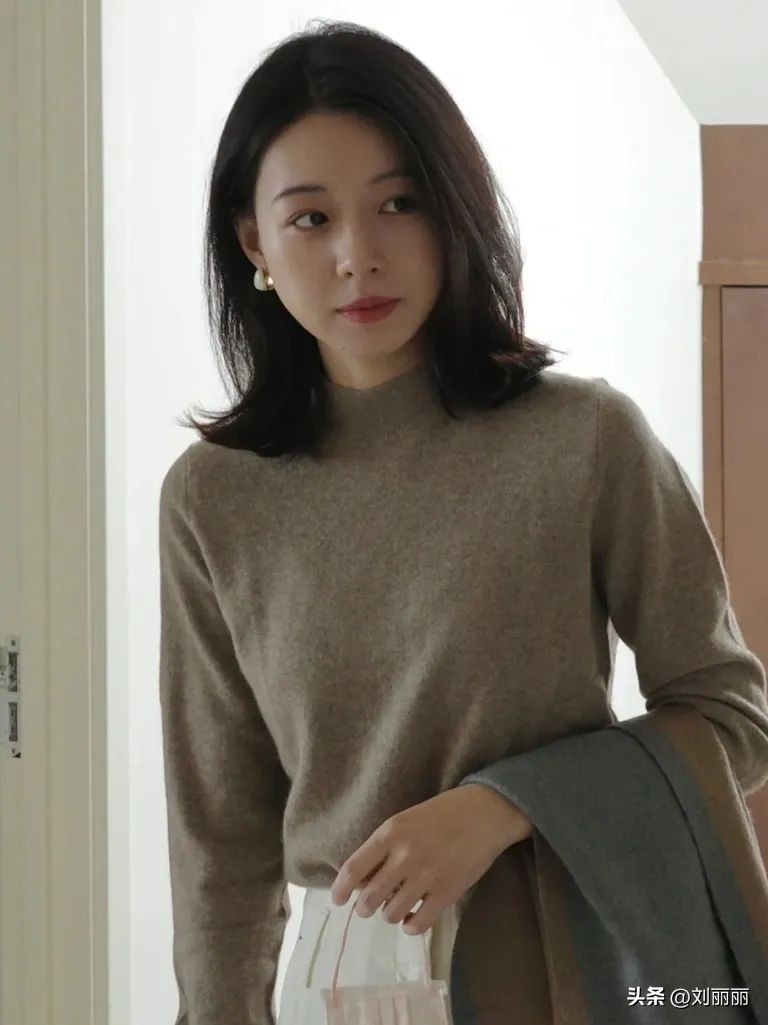 气质优雅发型女2020流行发型,适合女性的发型2020流行发型