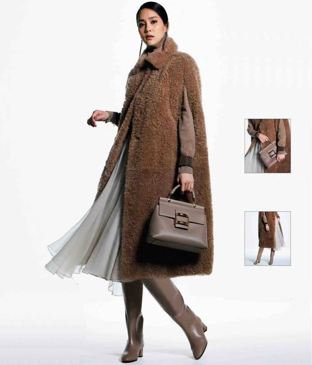 红格子大衣的穿搭技巧,穿大衣有技巧这样穿才好看