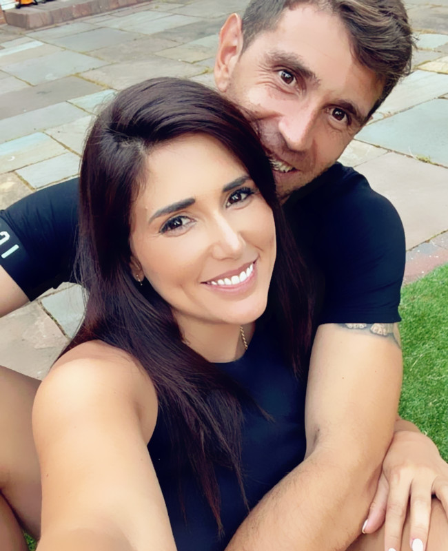 阿根廷门将马丁内斯身价涨没涨,阿根廷门将马丁内斯的家庭