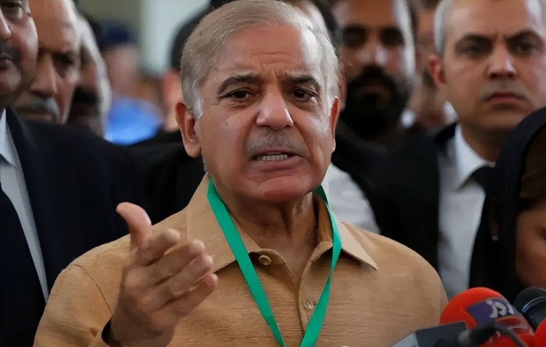 巴基斯坦政局一夜突变，中巴关系将蒙受损失？新总理对华表明态度