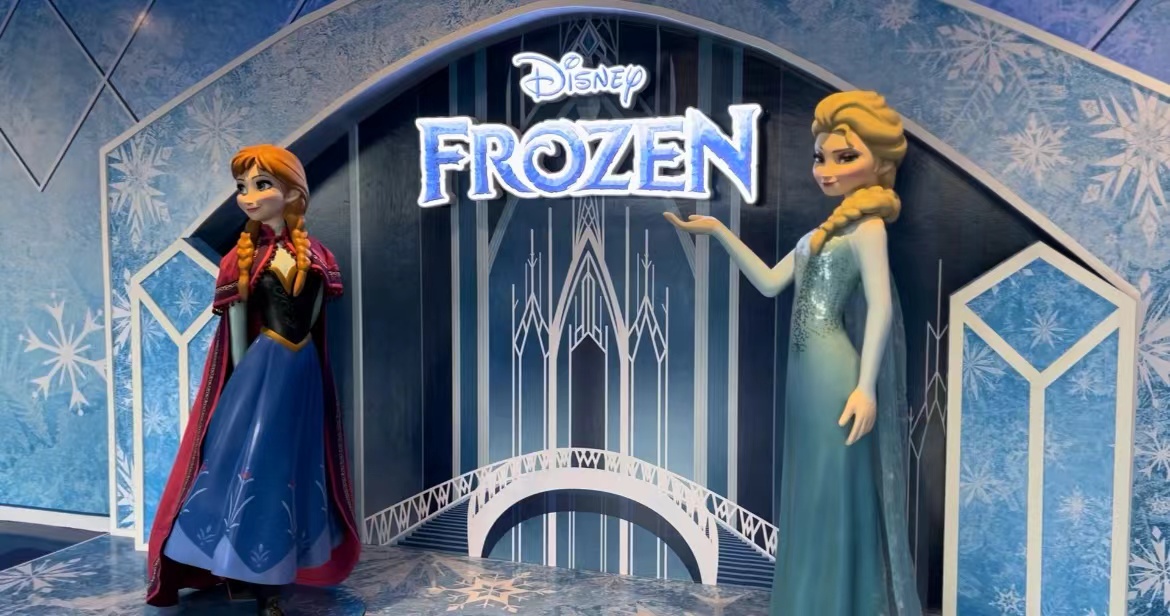 泰国曼谷水上集市视频,在泰国的迪士尼乐园里面有什么