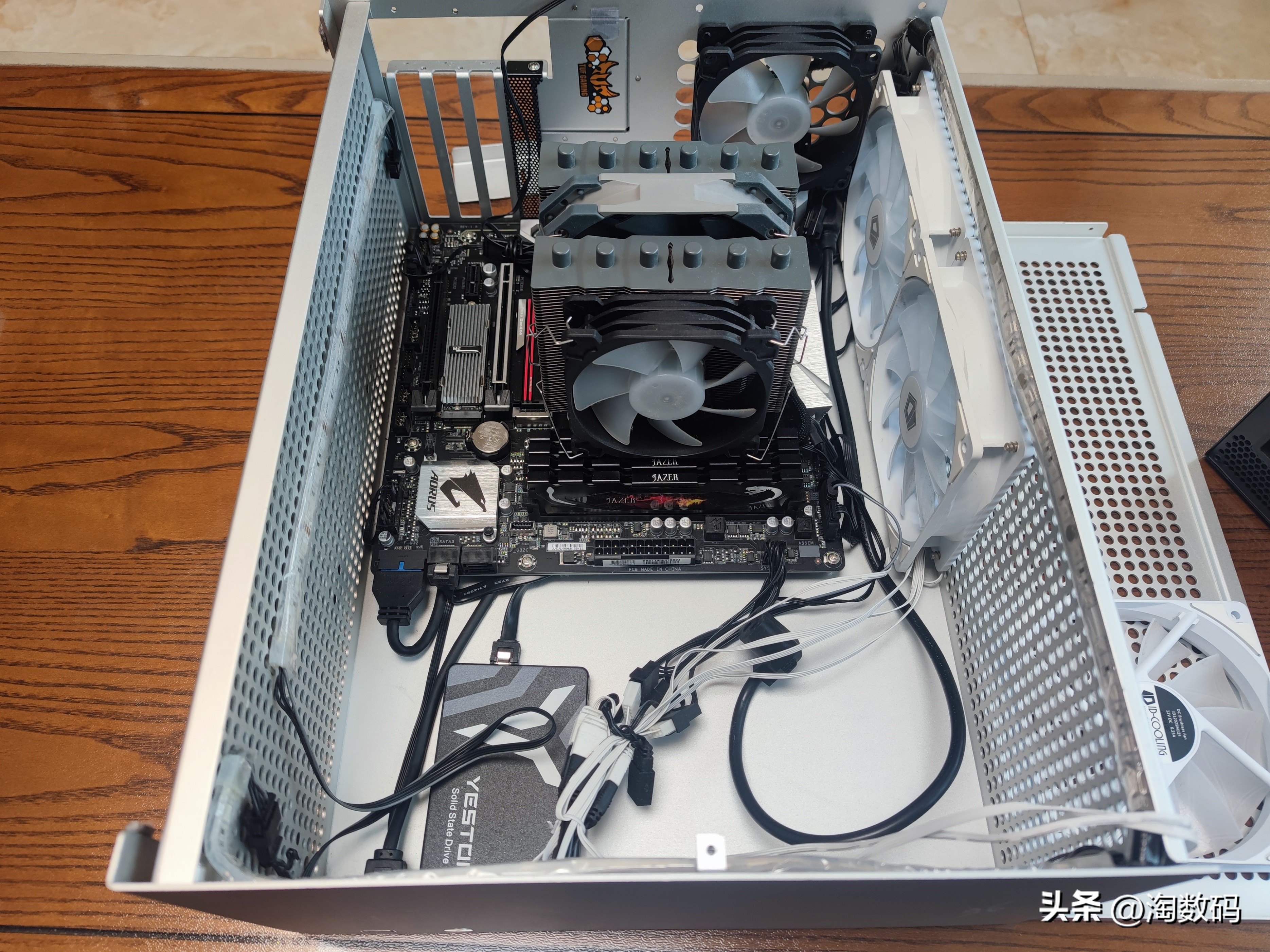 头铁矿卡配矿电:¥666块华硕RX5700+¥109块鑫谷金牌1250W装个机