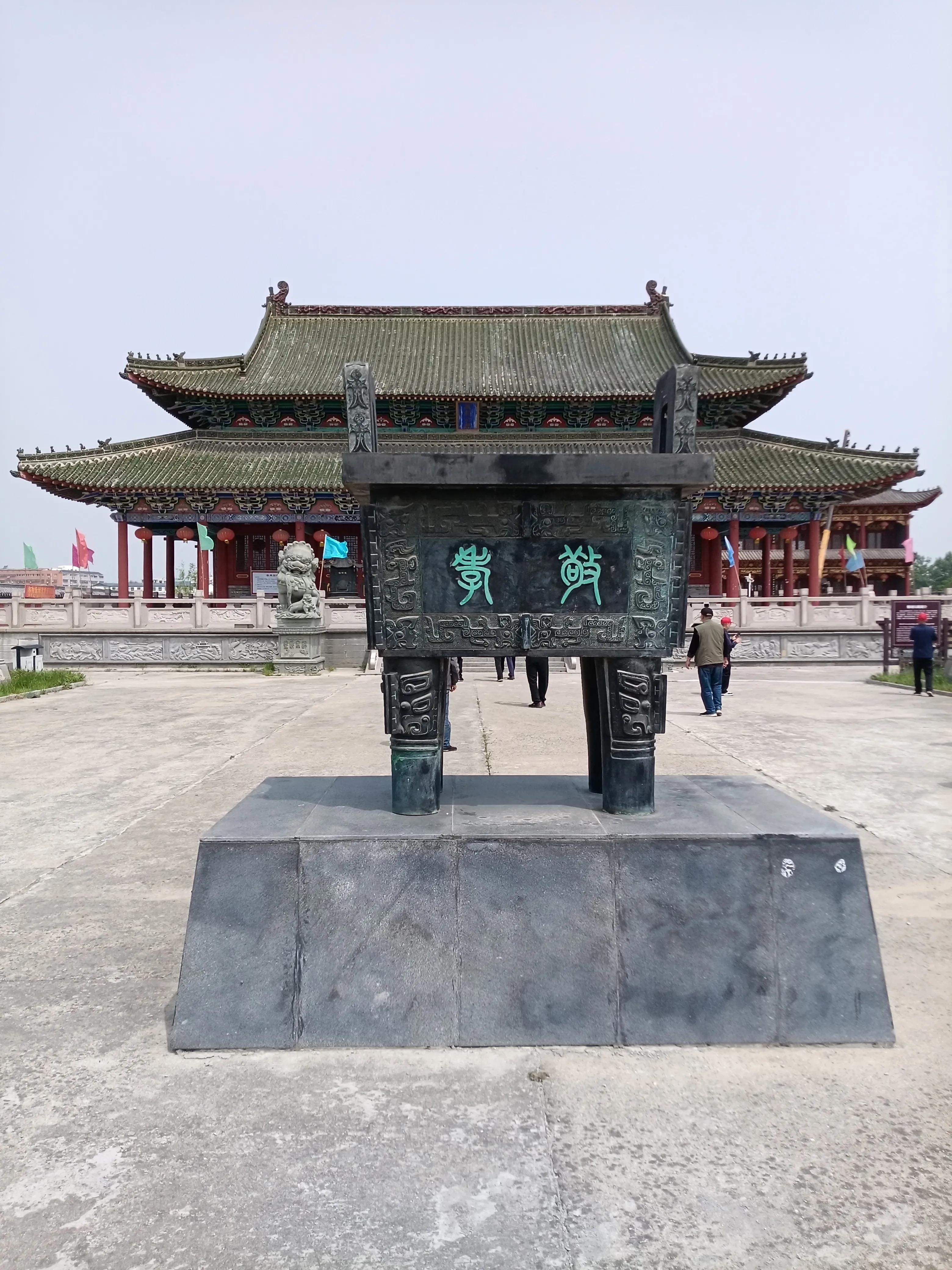 瞻仰胡氏受姓始祖公满陵墓及观光沿途景物