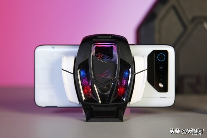 rog游戏手机7和7pro有什么区别,rog7pro游戏手机测评