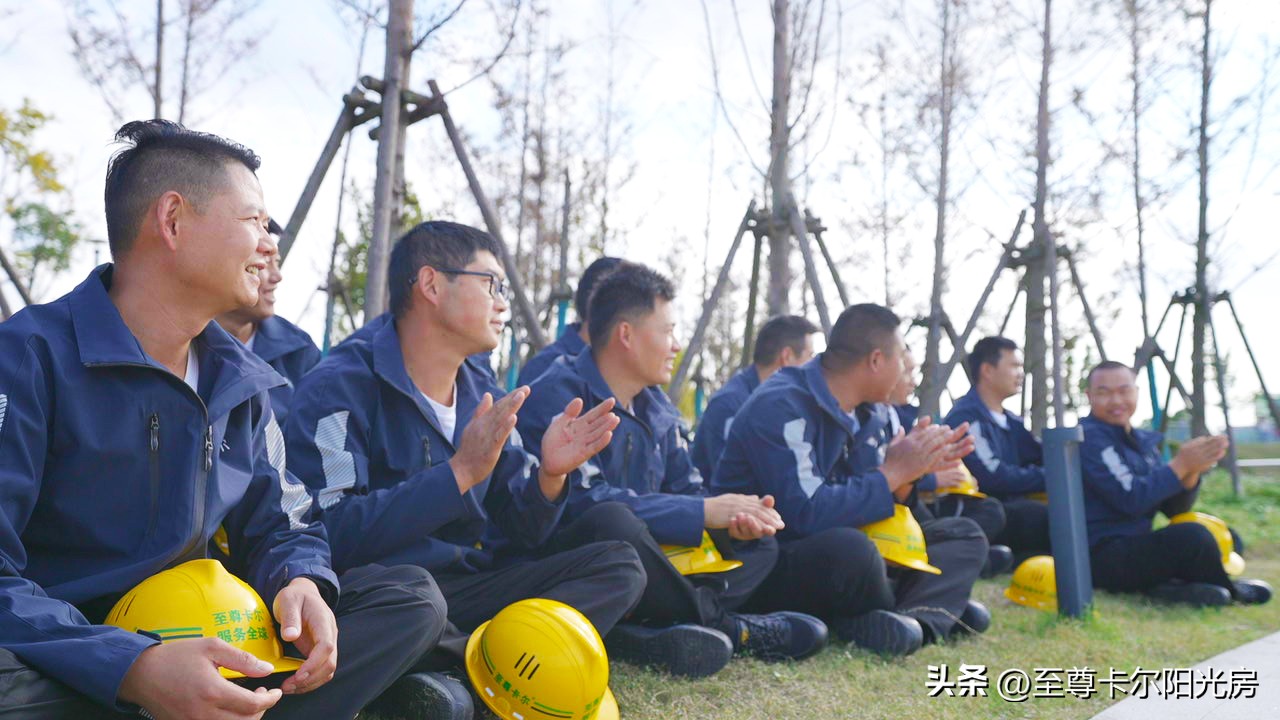 第一次穿上工作服真正意义,一件工作服带来的温暖