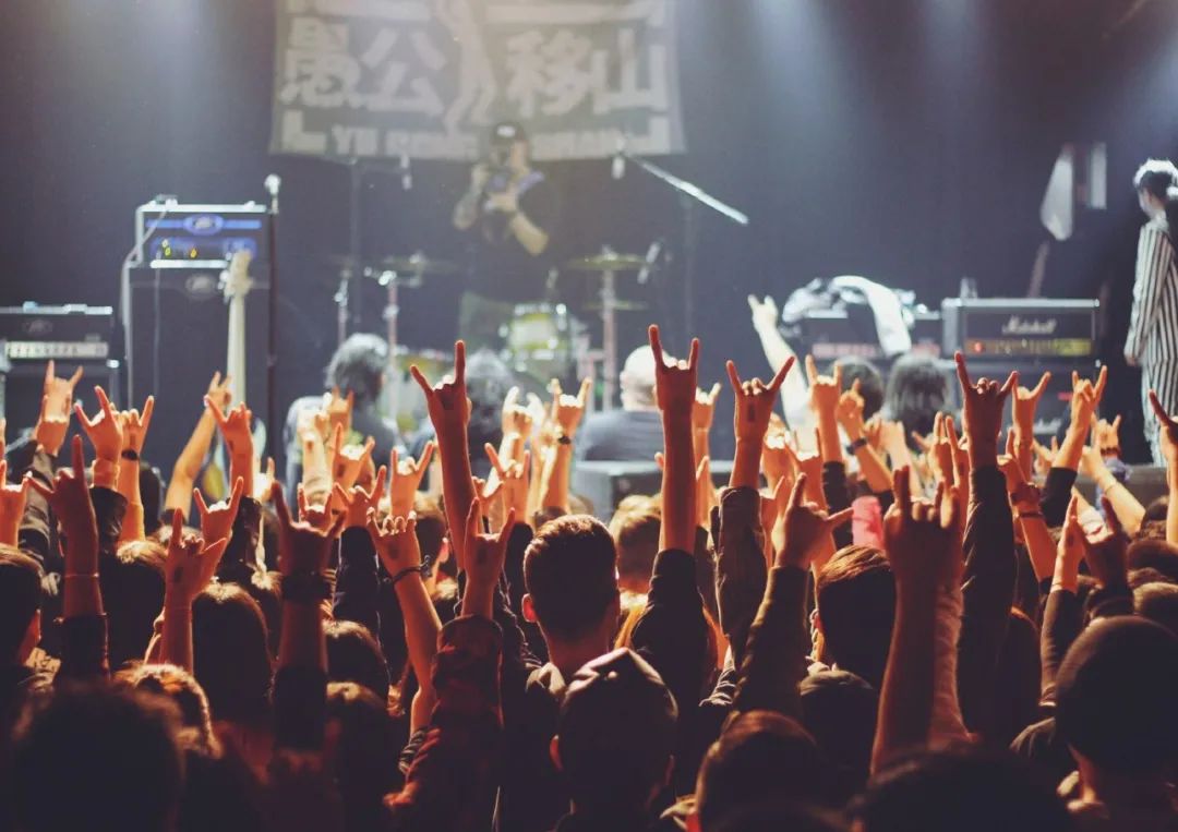 国潮和伪国潮,伪国潮的例子