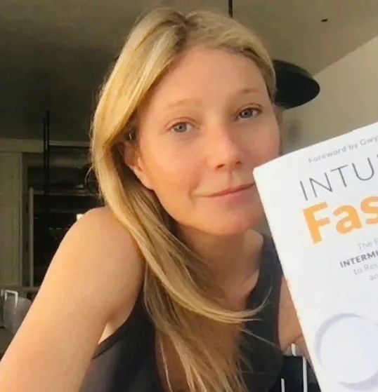 美成天花板、疯到没三观，卖“假货”骗晕2000W人？再帅都逃不过