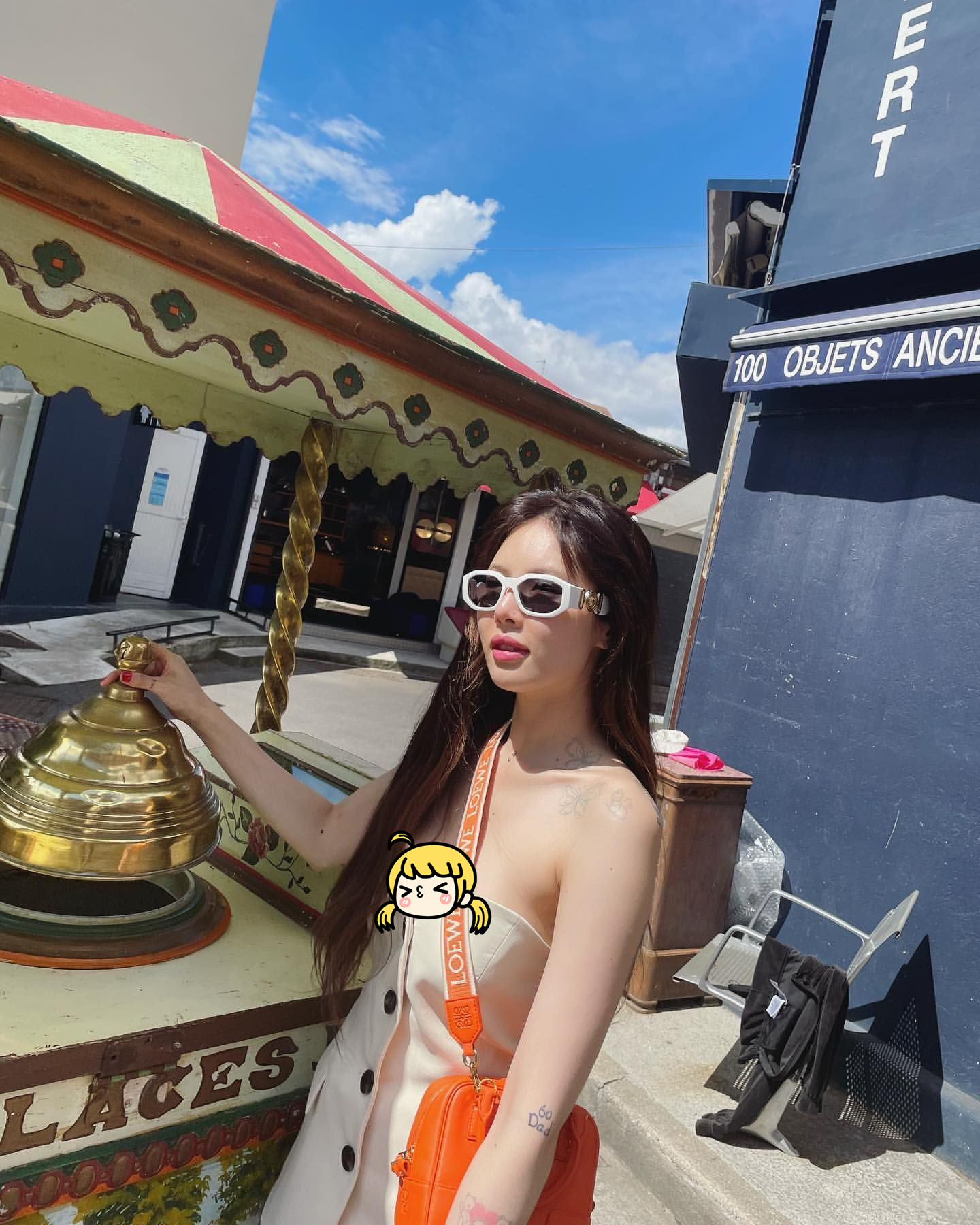 泫雅巴黎照片,泫雅巴黎时装周看秀造型