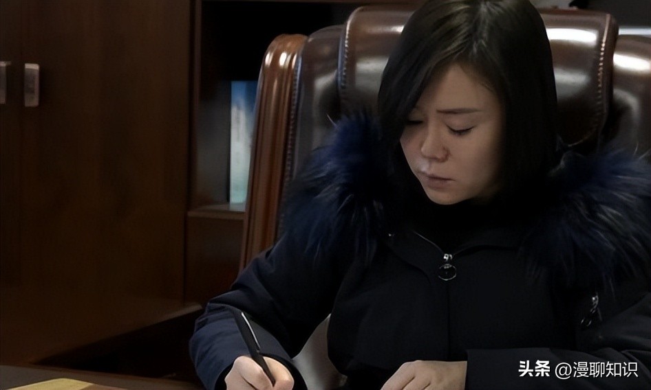 上海女白领被父亲一个电话叫回家养牛，靠没人要的牛1年狂赚1.6亿