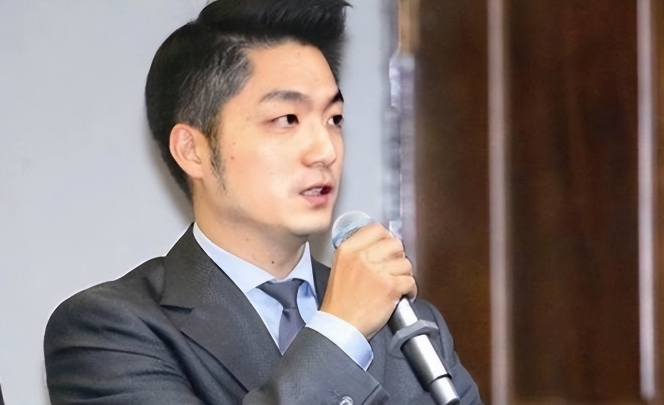 蒋万安家世之谜,帅气面容来自祖母,但祖母惨死原因至今扑朔迷离