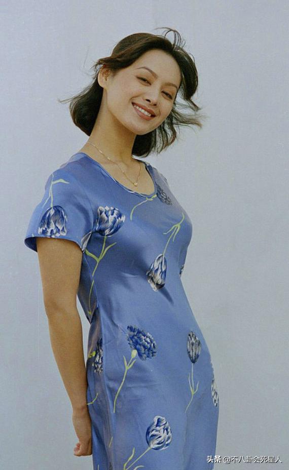 纸片人梨形身材,纸片人珠圆玉润