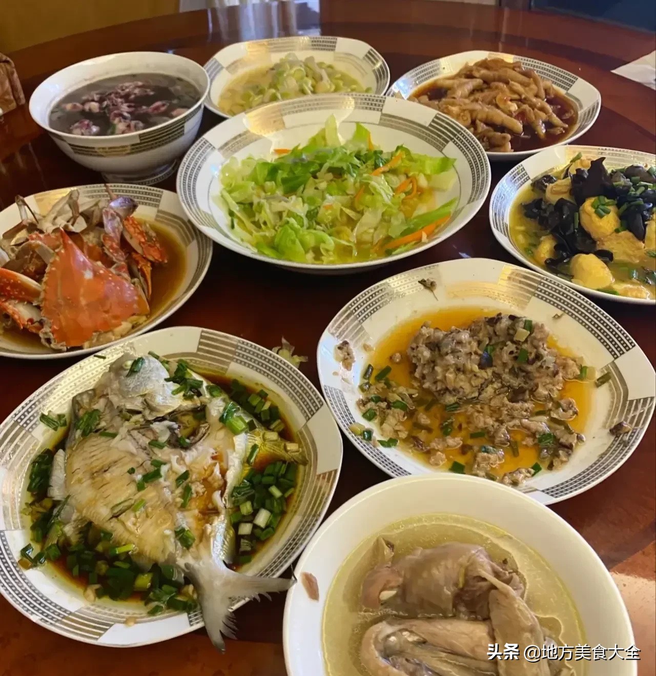 温州*嫂嫂**爱做美食，小姑子提供食材上门蹭吃，网友：婆婆好是关键