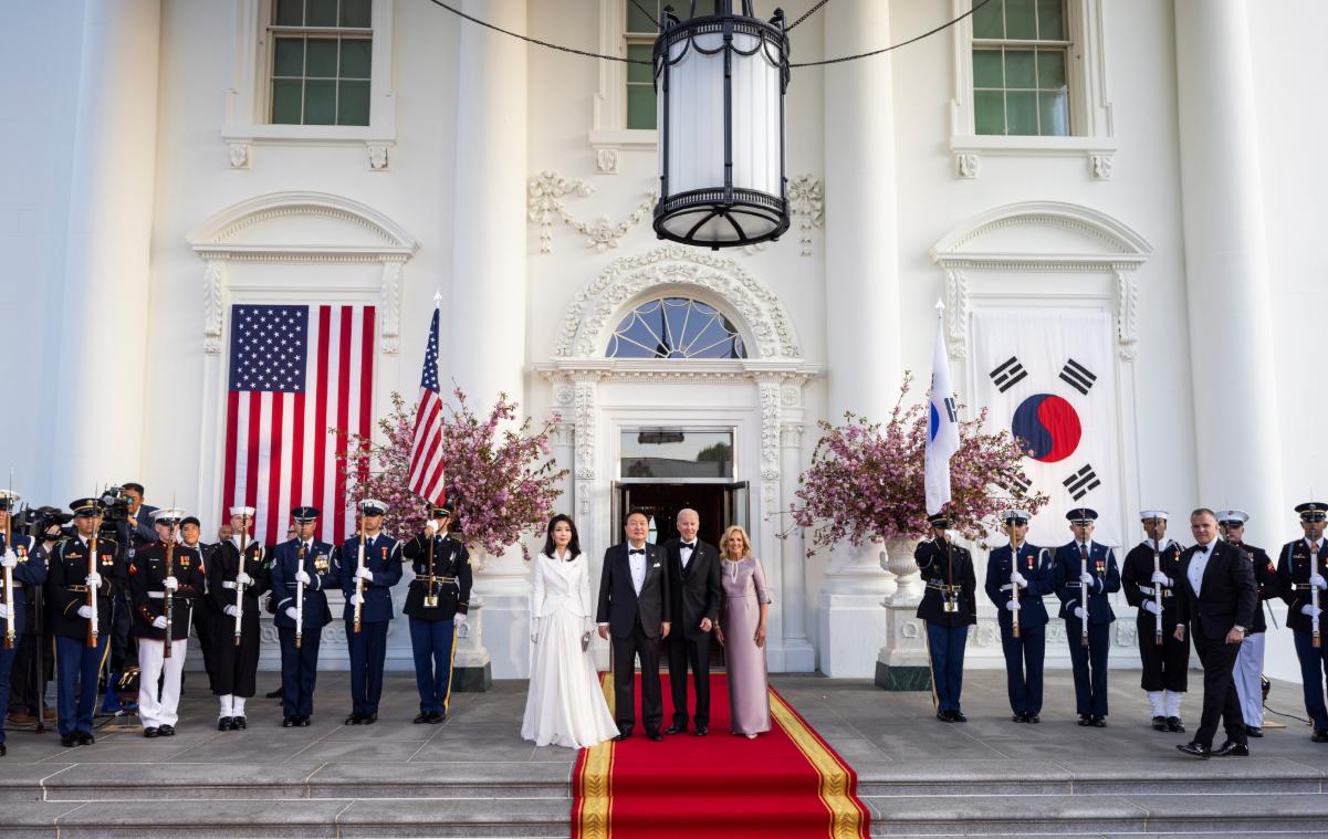 韩第一夫人穿搭,韩第一夫人照片