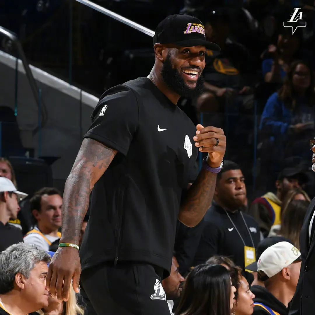 詹姆斯儿子签约耐克合同,耐克给詹姆斯16亿美元的终身合同