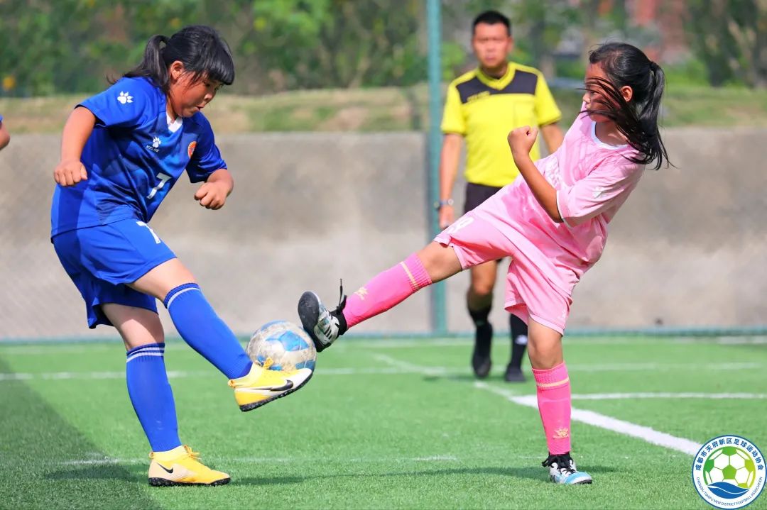 东湖路小学校园足球总决赛,喜报校园足球冠军
