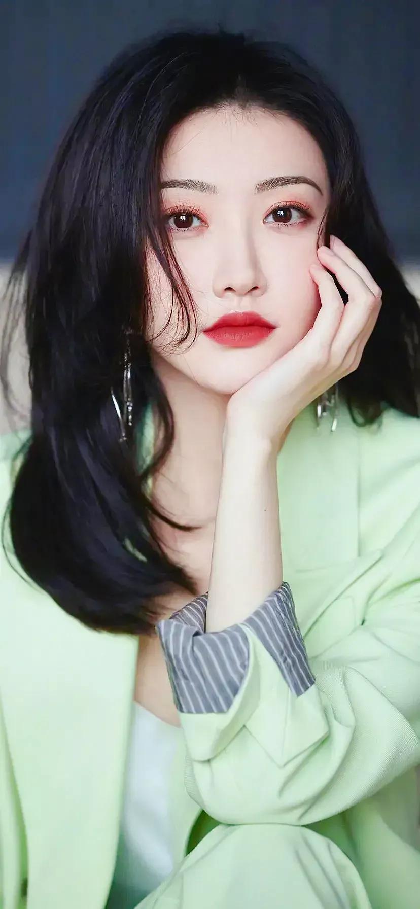 秋分时节鲜花绽放,秋分月季花摄影