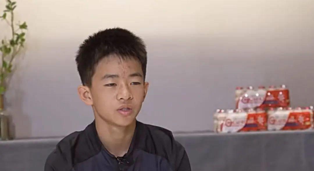 西班牙留学足球小将马德里竞技,8名在西班牙留洋的足球小将