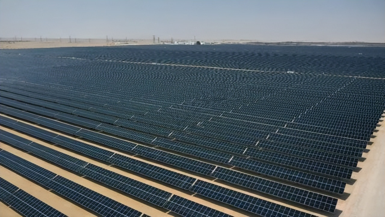 卡塔尔世界杯里中国制造,卡塔尔世界杯卢塞尔球场中国制造