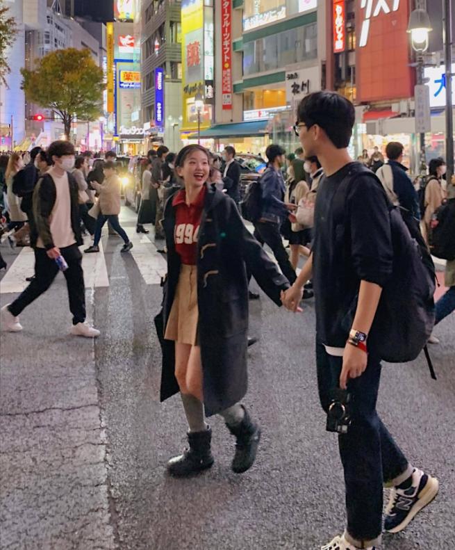 秋冬新款适合各种脸型,2020秋冬流行脸大发型