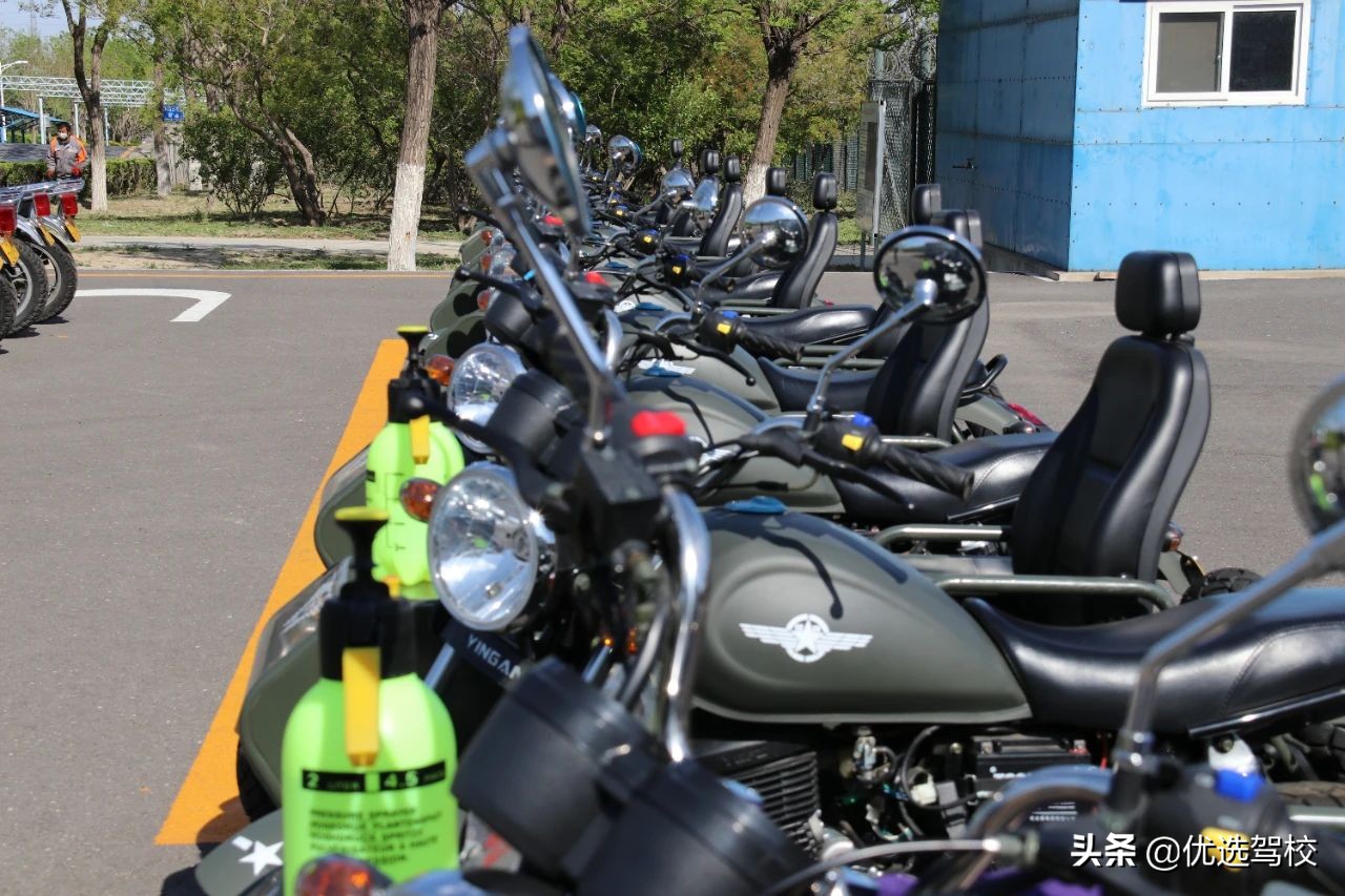 北京海淀区驾校排名及价格,北京海淀驾校报名最新价格表