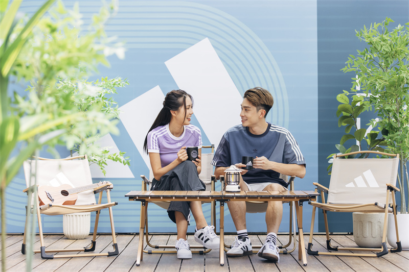 adidas深圳旗舰店直播,adidas香港