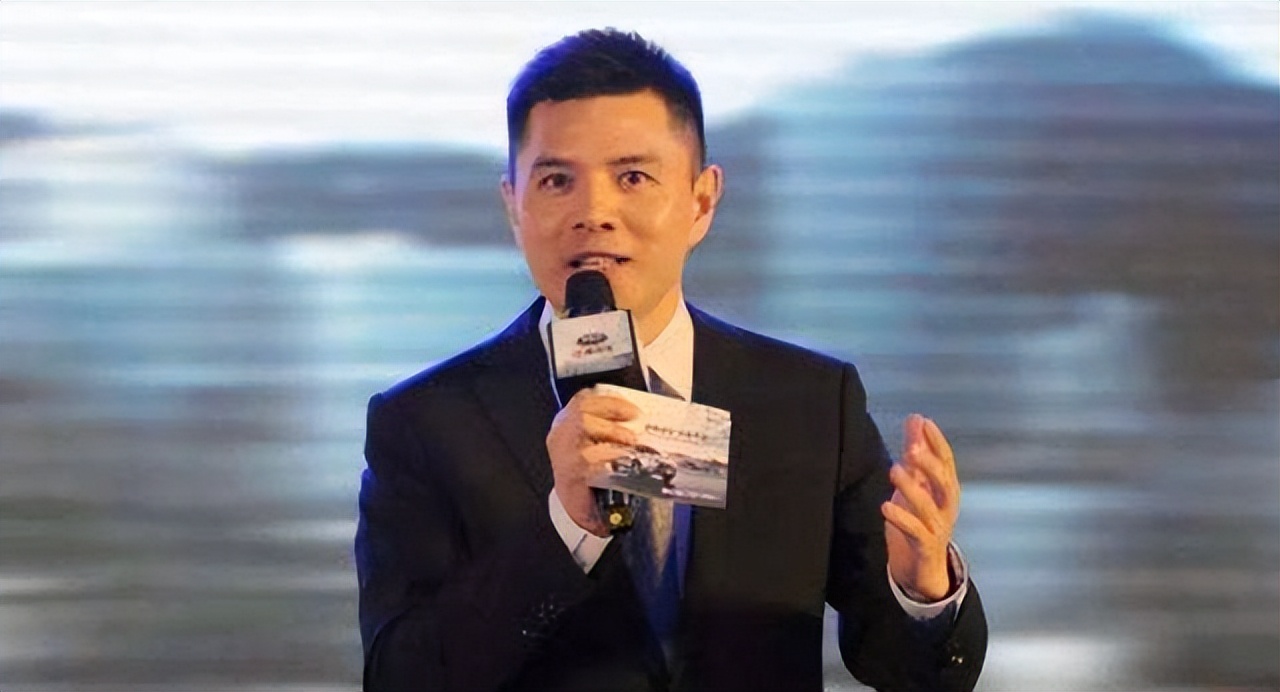 央视主持人赵普在央视呆了多少年,央视主持人赵普的创业经历