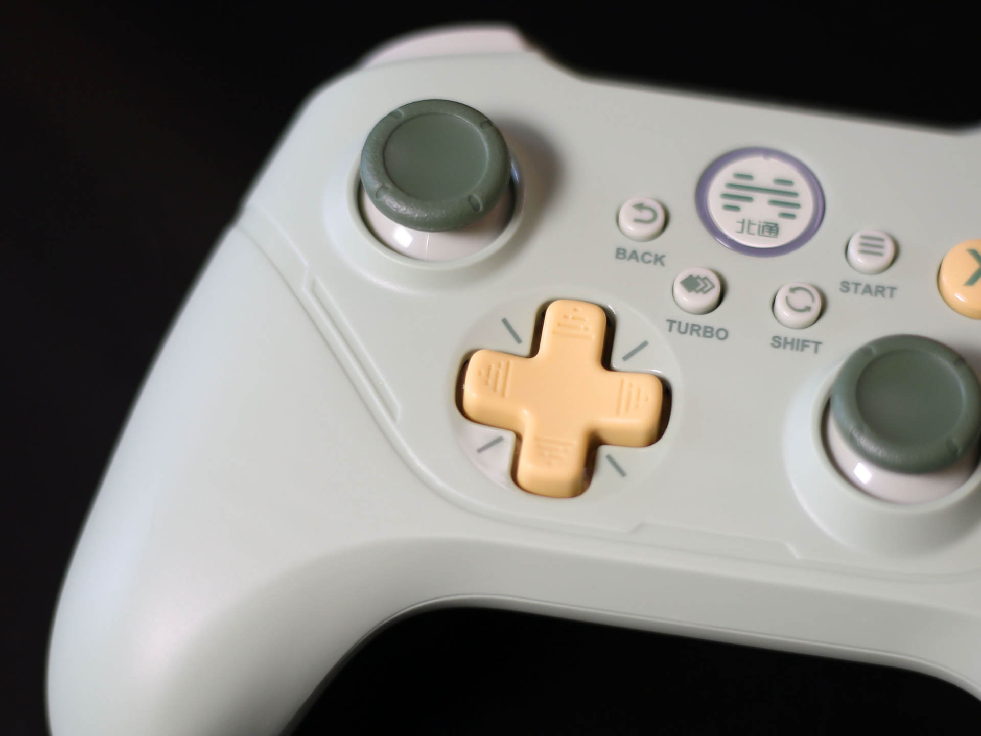 北通游戏手柄支持极速巅峰吗,可调节灵敏度的北通游戏手柄