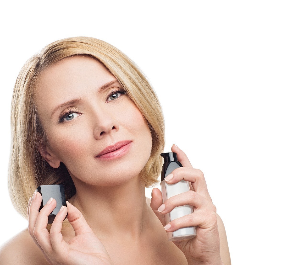 皮肤暗沉发黄用什么粉底液,皮肤暗沉发黄用什么颜色的粉底液