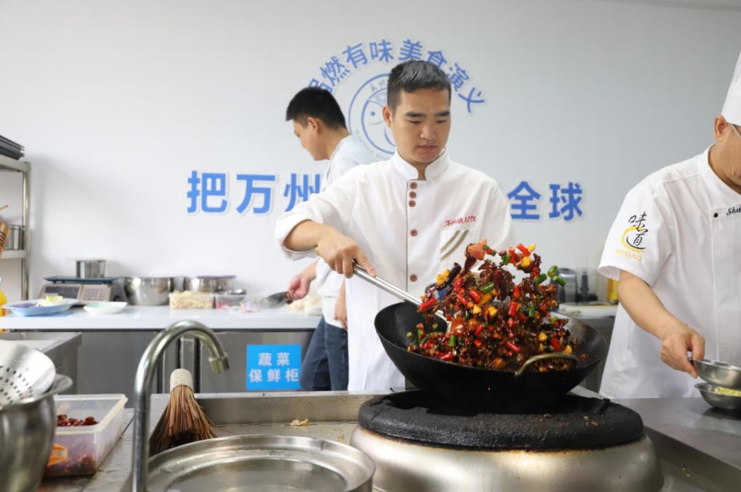 湖北国家补贴免费学餐饮,政府补贴学烹饪