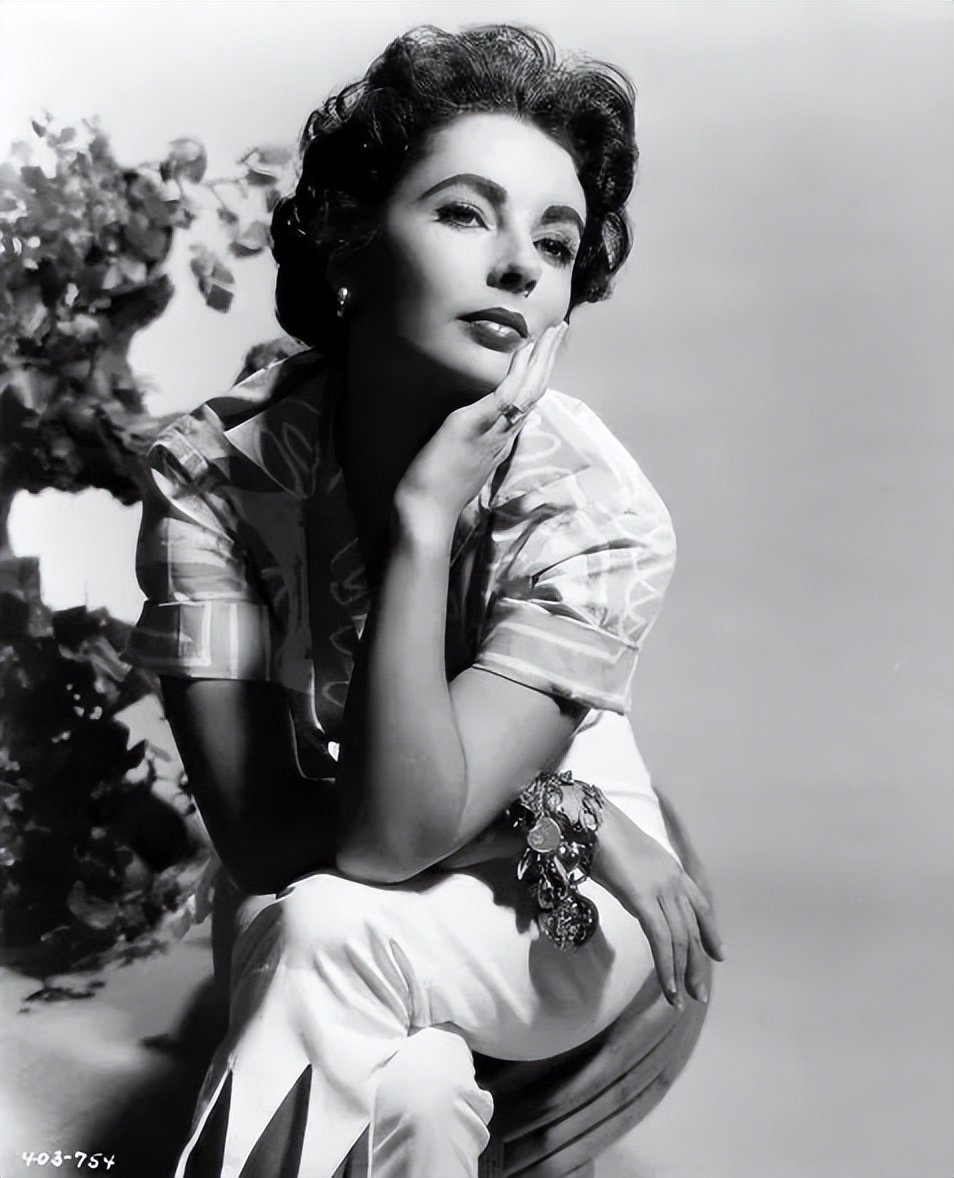 出门怎样带东西方便不拿行李箱,过年出门带什么样的首饰