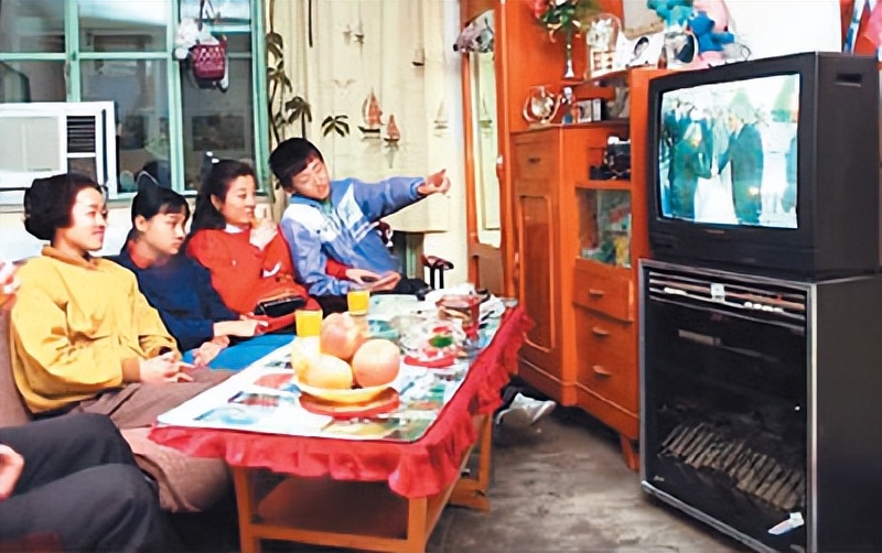 液晶电视价格为啥相差那么多,液晶电视最近是涨价了么