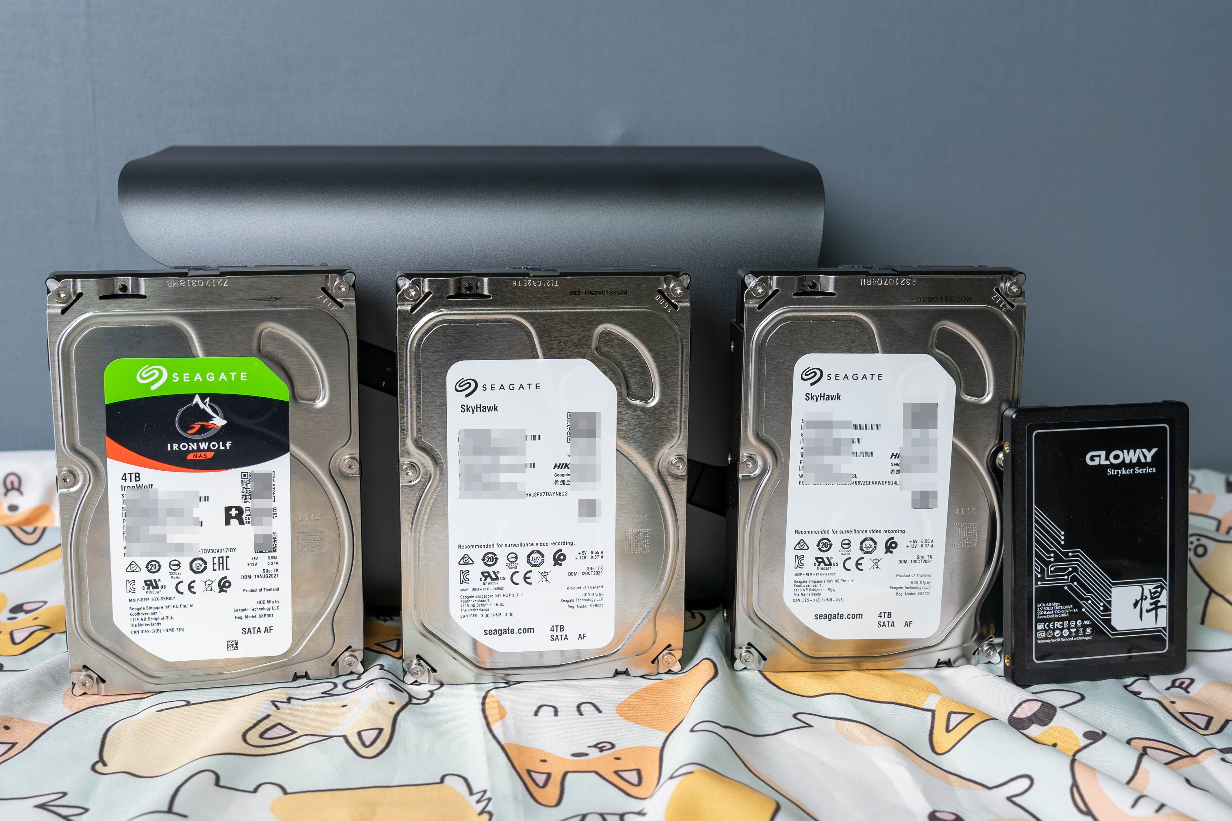 极空间nasz4pro深度评测,极空间nasz2pro和z4功能对比