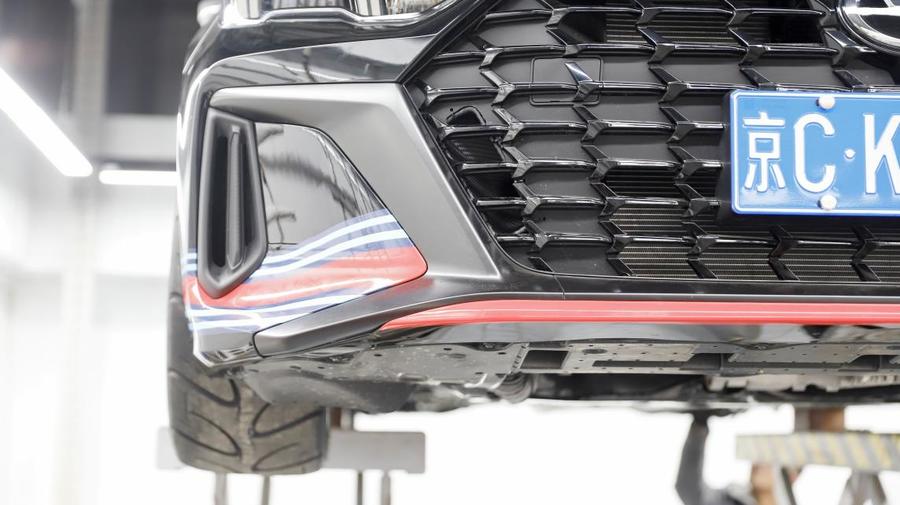 全赛道定制性能飙升低趴战斗钢炮“豹力变装”