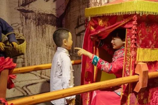 天梯歌曲背后的故事歌词,天梯爱情故事背景音乐