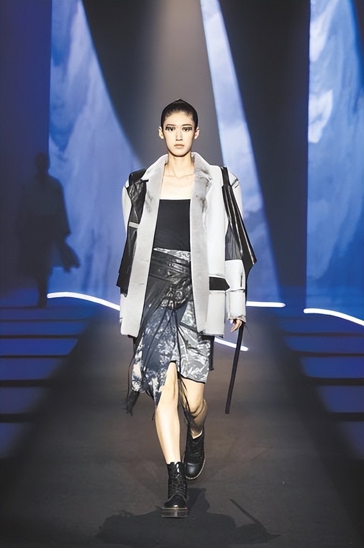 冲上热点！就在辛集！凭借这些创新产品，当地皮革企业火出圈了！