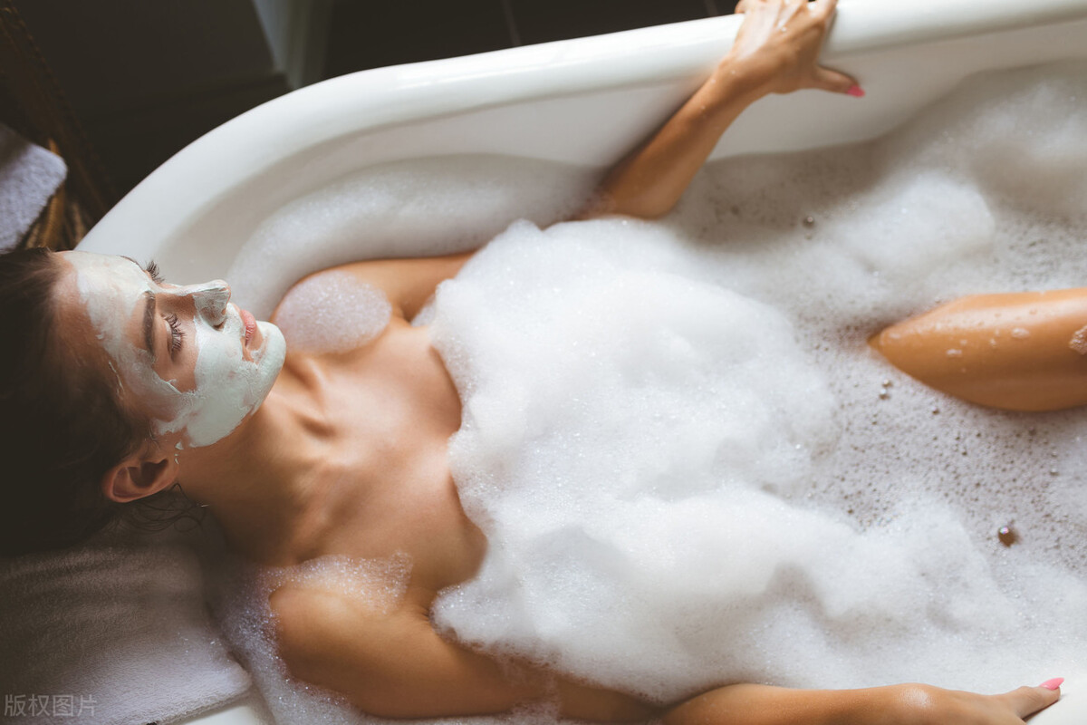 女性洗澡对身体有好处吗,洗澡能有效避孕吗