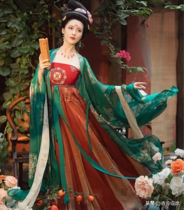 唐代亲王服饰特点,唐代服饰的特征及形成原因