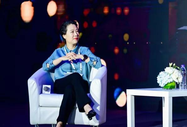 “财经女侠”叶檀受聘汇志首席智库导师