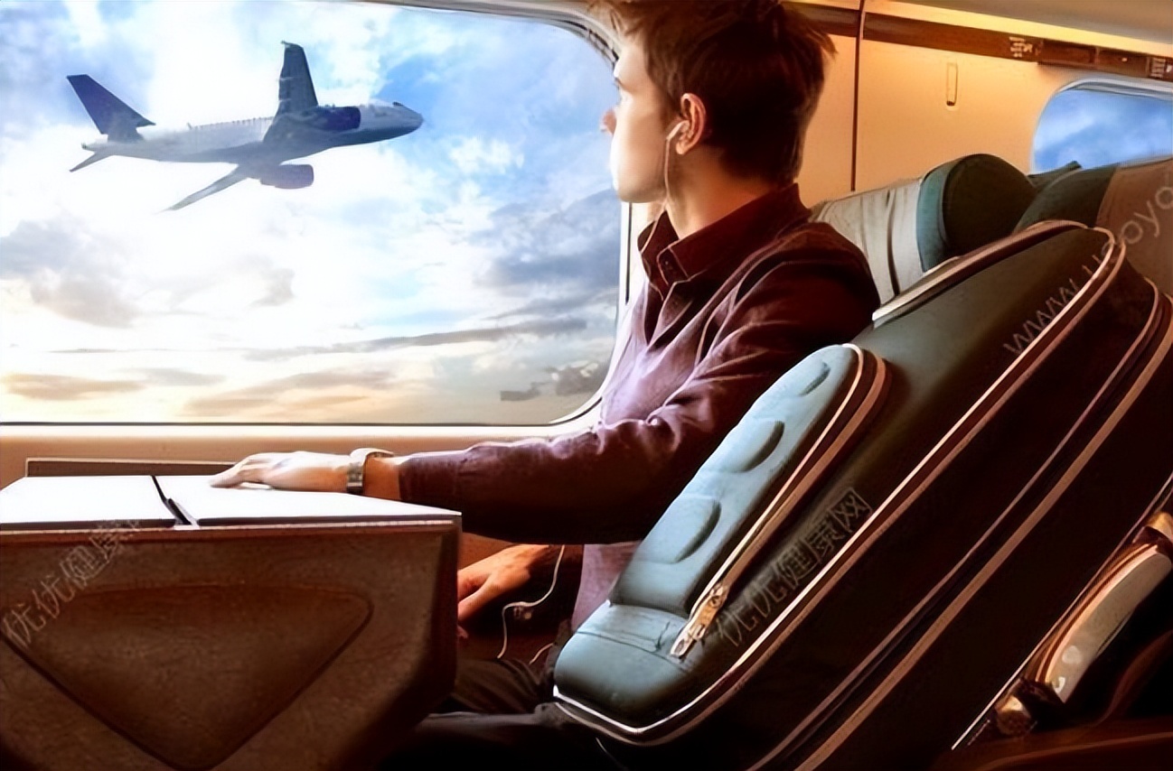 飞机上会提供哪些免费的东西,飞机上哪些东西是免费吃的