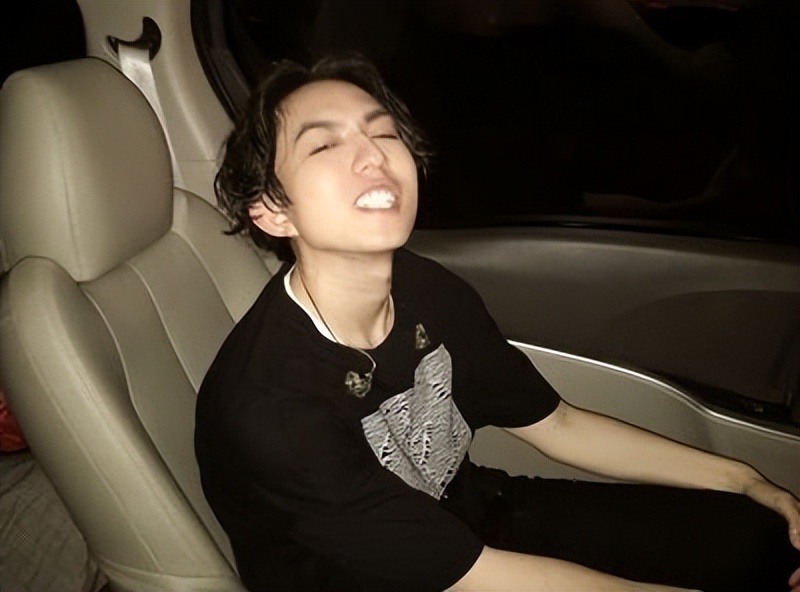 女生给舍友买避孕药,大学女生避孕药事件