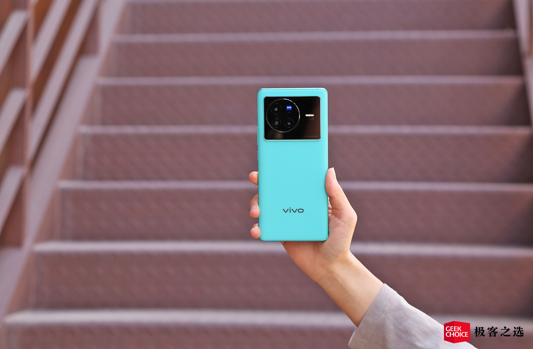 vivox80天玑9000版吃鸡测评,vivox80天玑9000芯片怎么样