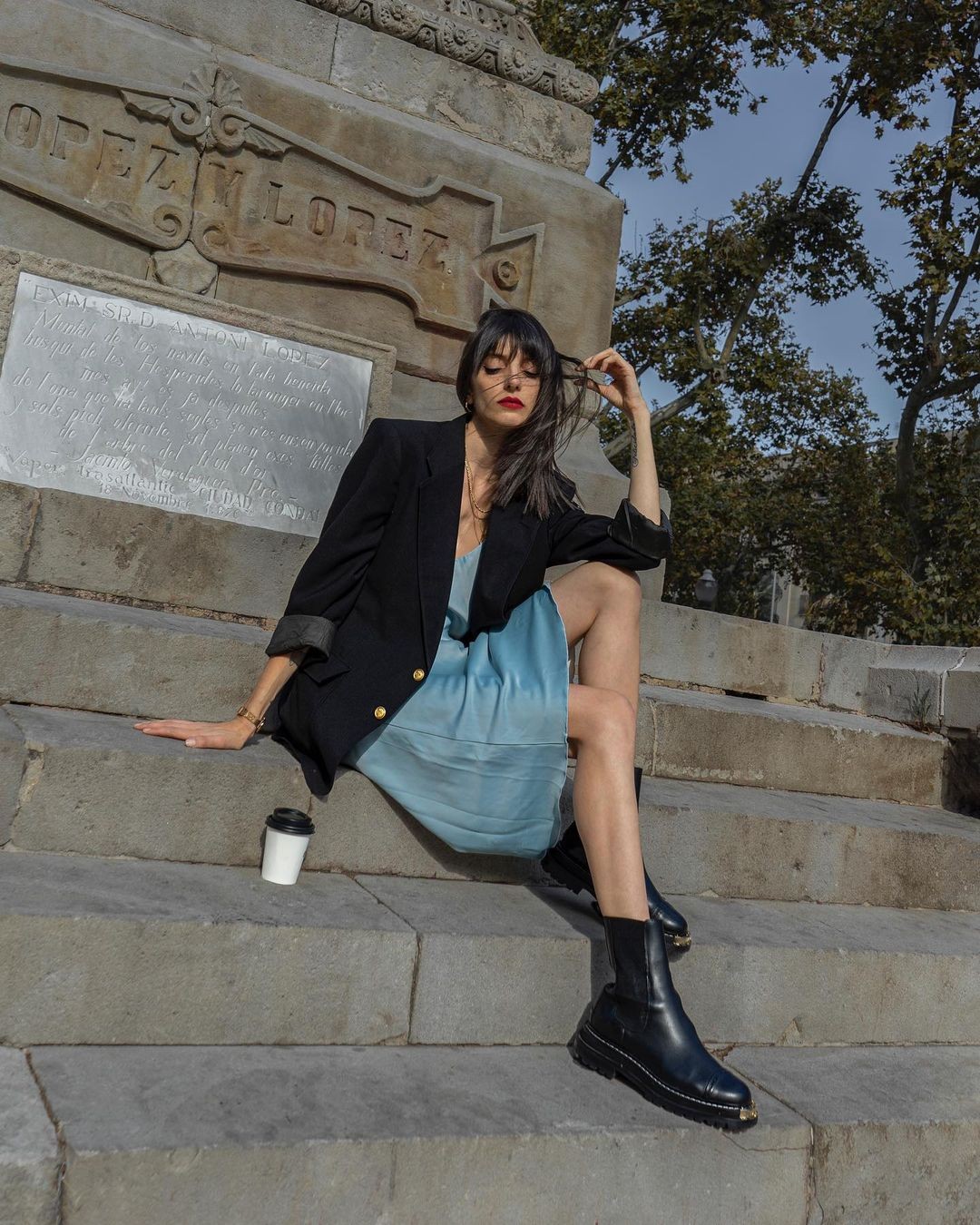 腰部曲线不明显适合穿什么衣服,腰型身材穿衣搭配