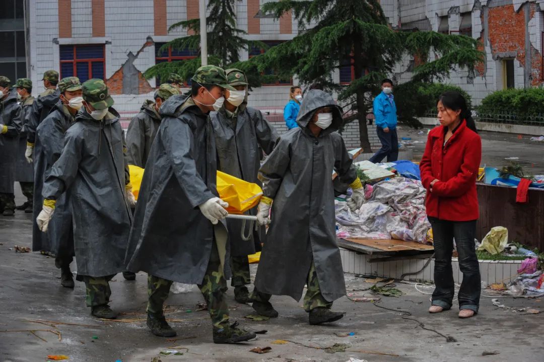 汶川地震13周年这些画面让人泪目,汶川地震感人图片含泪整理