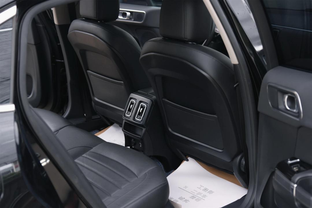 二手雪铁龙c6值得买吗,好开好看的轿车