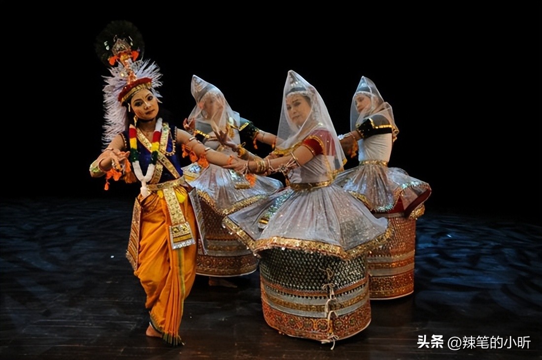 印度古典舞蹈的流派,为什么印度电影里都有舞蹈