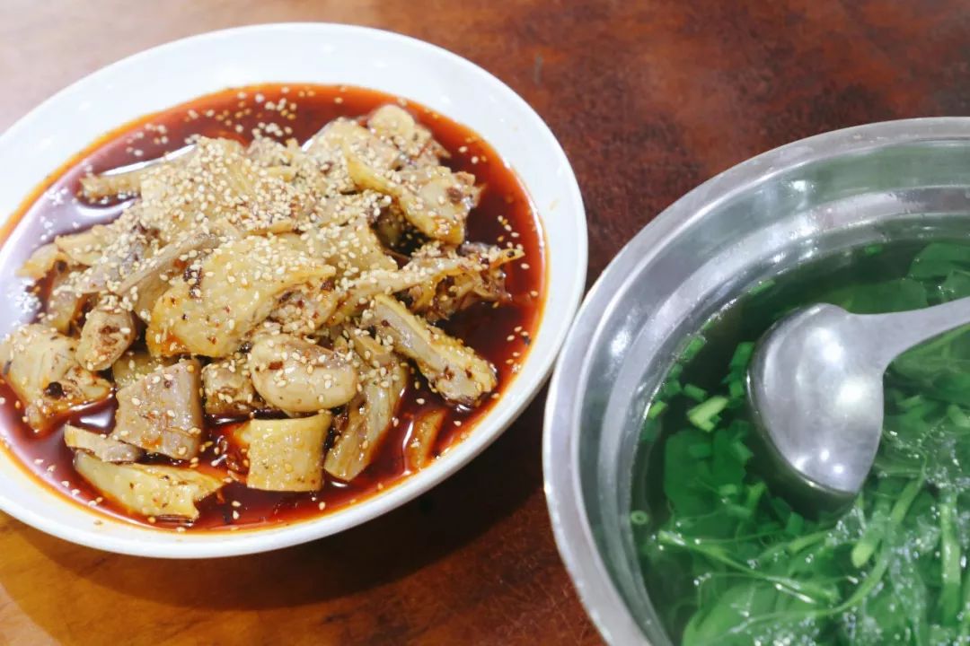 整整100家！乐山这些地道美食小馆够你吃一年!